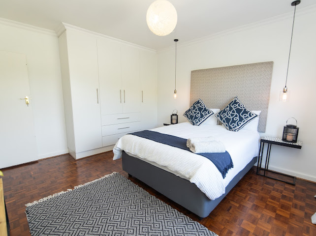 5 Bedroom Property for Sale in Summerstrand Eastern Cape